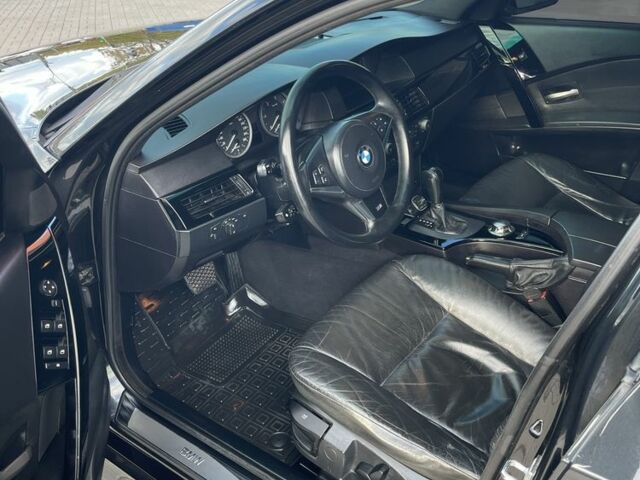 Черный БМВ 5 Серия, объемом двигателя 3 л и пробегом 320 тыс. км за 12000 $, фото 10 на Automoto.ua