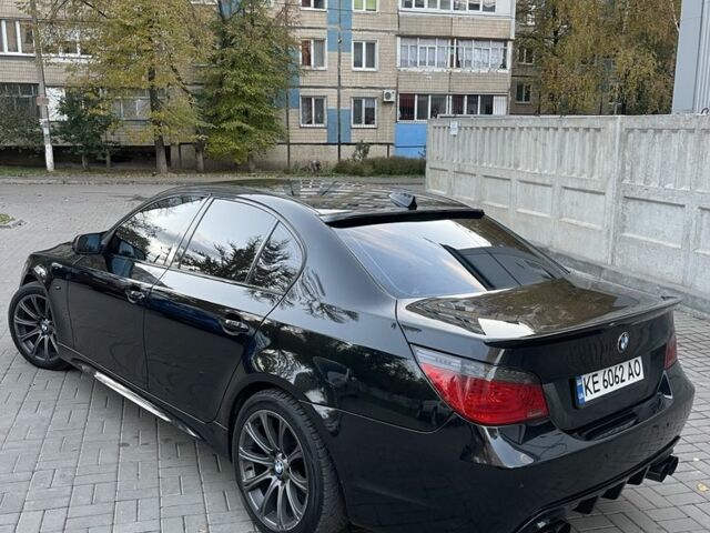 Черный БМВ 5 Серия, объемом двигателя 3 л и пробегом 320 тыс. км за 12000 $, фото 3 на Automoto.ua