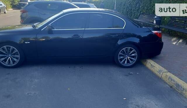 Черный БМВ 5 Серия, объемом двигателя 4.4 л и пробегом 260 тыс. км за 9000 $, фото 2 на Automoto.ua