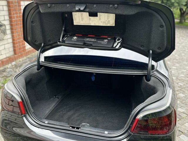 Черный БМВ 5 Серия, объемом двигателя 2.5 л и пробегом 311 тыс. км за 13500 $, фото 11 на Automoto.ua