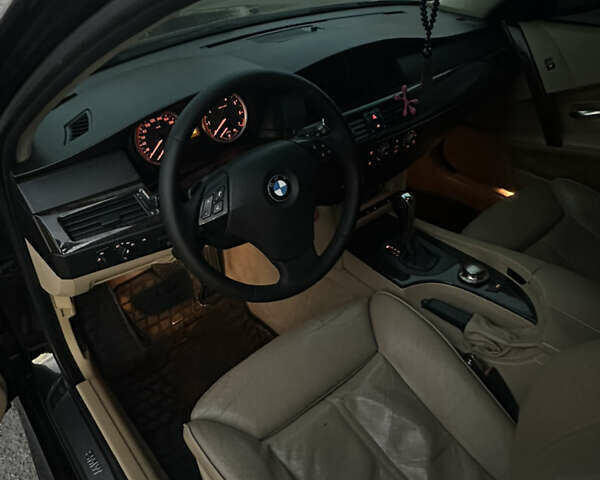 Черный БМВ 5 Серия, объемом двигателя 2.98 л и пробегом 331 тыс. км за 10500 $, фото 4 на Automoto.ua