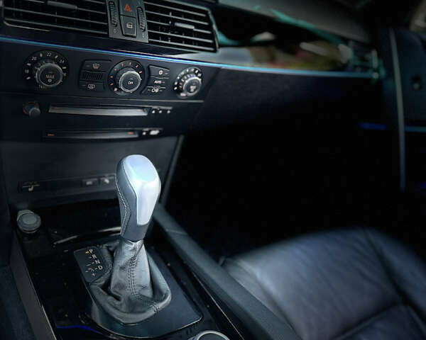 Черный БМВ 5 Серия, объемом двигателя 2.5 л и пробегом 311 тыс. км за 13500 $, фото 26 на Automoto.ua