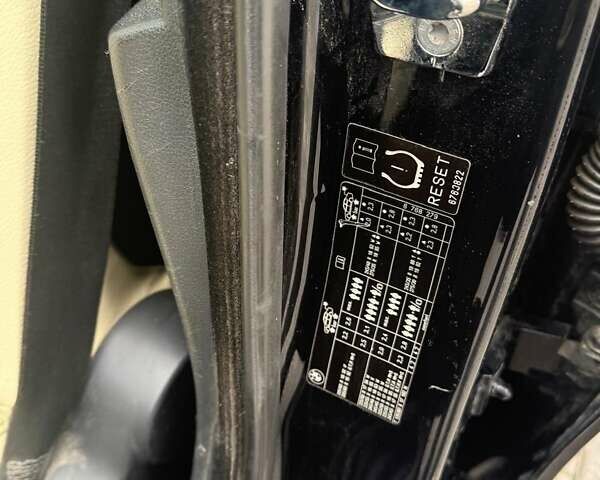 Чорний БМВ 5 Серія, об'ємом двигуна 2.98 л та пробігом 395 тис. км за 7500 $, фото 2 на Automoto.ua