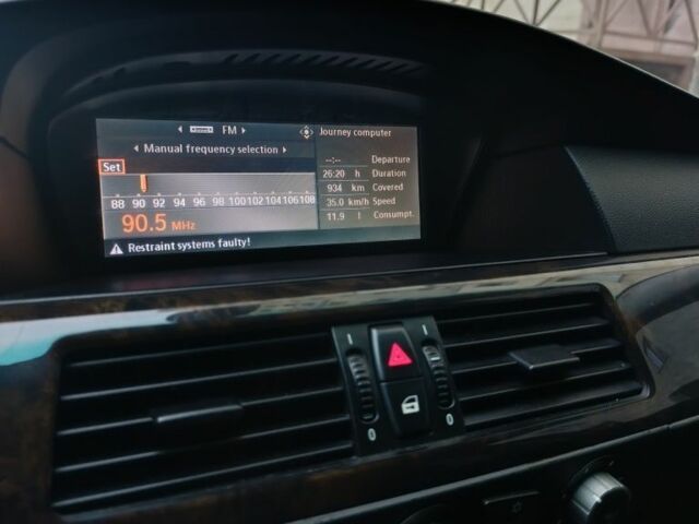 Черный БМВ 5 Серия, объемом двигателя 3 л и пробегом 420 тыс. км за 9700 $, фото 6 на Automoto.ua