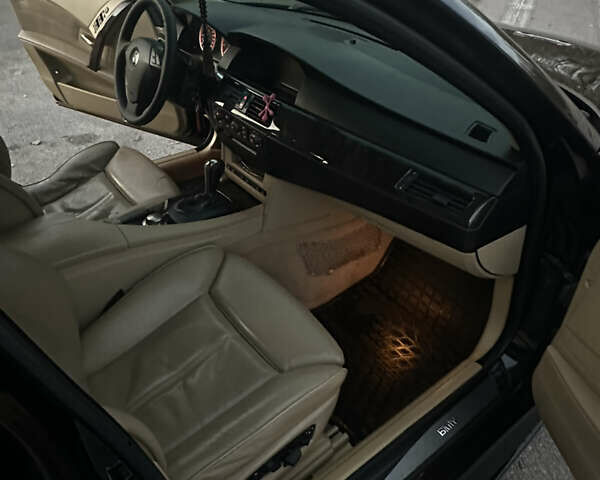 Черный БМВ 5 Серия, объемом двигателя 2.98 л и пробегом 331 тыс. км за 10500 $, фото 7 на Automoto.ua