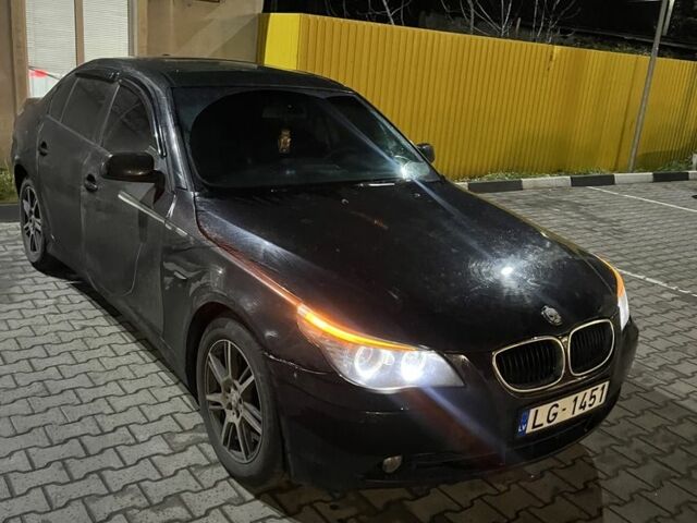 Черный БМВ 5 Серия, объемом двигателя 3 л и пробегом 400 тыс. км за 3850 $, фото 2 на Automoto.ua