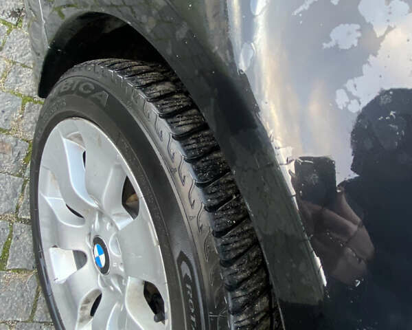 Черный БМВ 5 Серия, объемом двигателя 2.5 л и пробегом 374 тыс. км за 7300 $, фото 5 на Automoto.ua