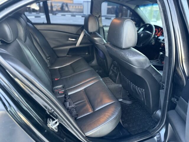 Чорний БМВ 5 Серія, об'ємом двигуна 3 л та пробігом 390 тис. км за 3500 $, фото 17 на Automoto.ua