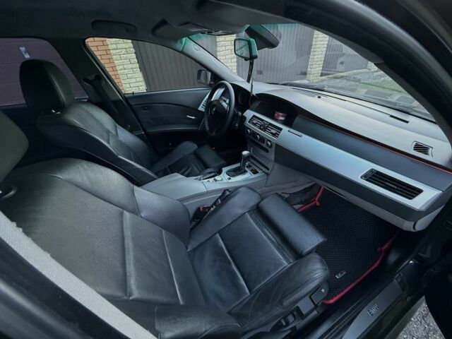 Черный БМВ 5 Серия, объемом двигателя 3 л и пробегом 380 тыс. км за 6700 $, фото 15 на Automoto.ua