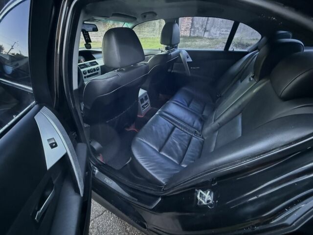 Черный БМВ 5 Серия, объемом двигателя 3 л и пробегом 380 тыс. км за 6700 $, фото 18 на Automoto.ua