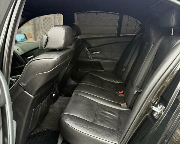 Черный БМВ 5 Серия, объемом двигателя 3 л и пробегом 292 тыс. км за 11500 $, фото 12 на Automoto.ua