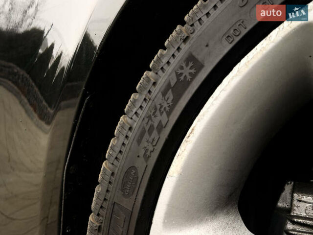 Черный БМВ 5 Серия, объемом двигателя 2.5 л и пробегом 220 тыс. км за 6750 $, фото 44 на Automoto.ua