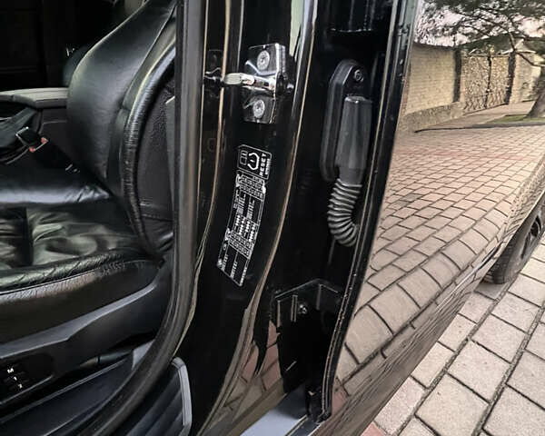 Чорний БМВ 5 Серія, об'ємом двигуна 3 л та пробігом 291 тис. км за 11900 $, фото 42 на Automoto.ua