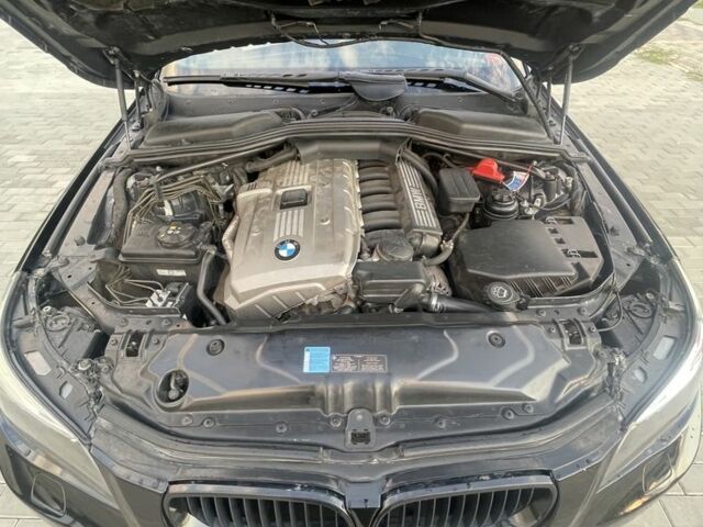 Черный БМВ 5 Серия, объемом двигателя 2.5 л и пробегом 320 тыс. км за 7800 $, фото 8 на Automoto.ua