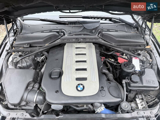 Чорний БМВ 5 Серія, об'ємом двигуна 3 л та пробігом 345 тис. км за 13000 $, фото 11 на Automoto.ua