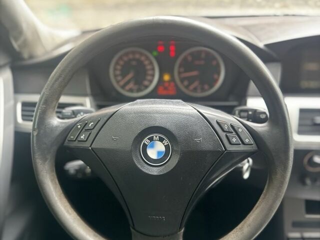 Черный БМВ 5 Серия, объемом двигателя 2.5 л и пробегом 300 тыс. км за 3800 $, фото 14 на Automoto.ua