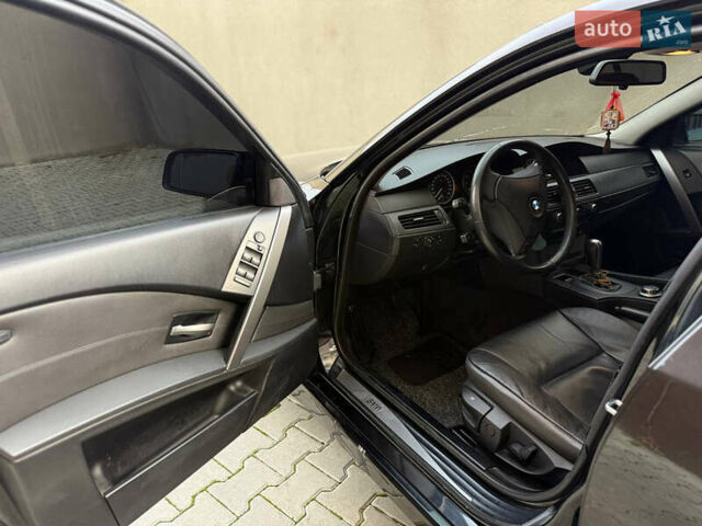 Черный БМВ 5 Серия, объемом двигателя 2.5 л и пробегом 330 тыс. км за 6999 $, фото 3 на Automoto.ua