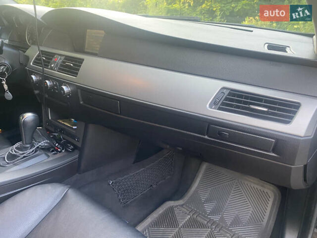 Черный БМВ 5 Серия, объемом двигателя 2.5 л и пробегом 134 тыс. км за 12800 $, фото 11 на Automoto.ua