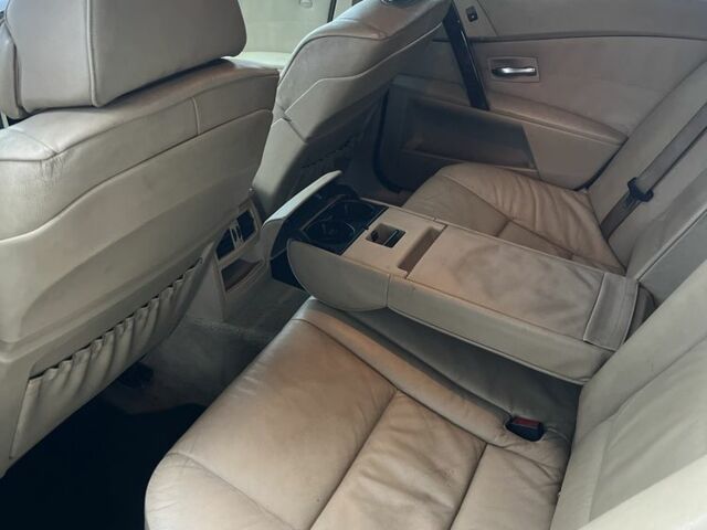 Черный БМВ 5 Серия, объемом двигателя 3 л и пробегом 400 тыс. км за 4500 $, фото 13 на Automoto.ua