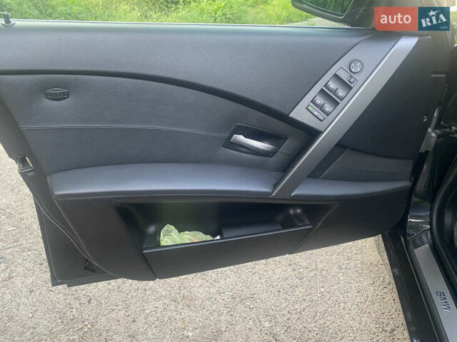 Черный БМВ 5 Серия, объемом двигателя 2.5 л и пробегом 134 тыс. км за 12800 $, фото 22 на Automoto.ua