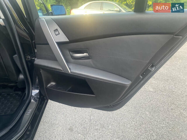 Черный БМВ 5 Серия, объемом двигателя 2.5 л и пробегом 134 тыс. км за 12800 $, фото 9 на Automoto.ua