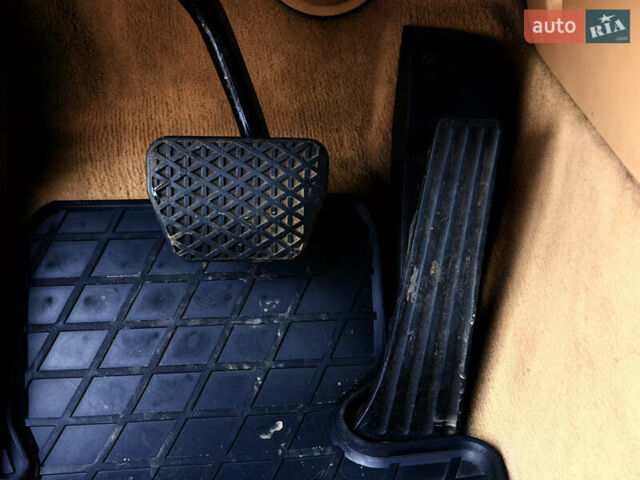 Черный БМВ 5 Серия, объемом двигателя 2.5 л и пробегом 220 тыс. км за 6750 $, фото 46 на Automoto.ua