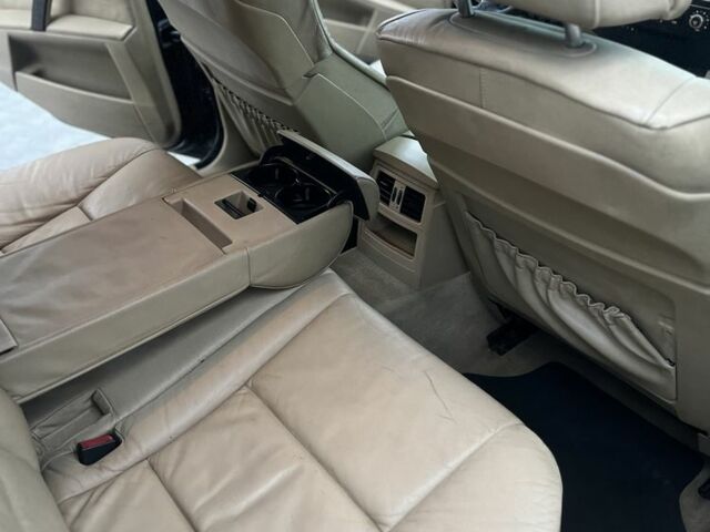 Черный БМВ 5 Серия, объемом двигателя 3 л и пробегом 400 тыс. км за 4500 $, фото 12 на Automoto.ua