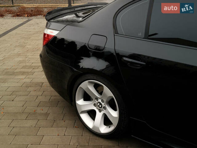 Черный БМВ 5 Серия, объемом двигателя 2.5 л и пробегом 220 тыс. км за 6750 $, фото 7 на Automoto.ua