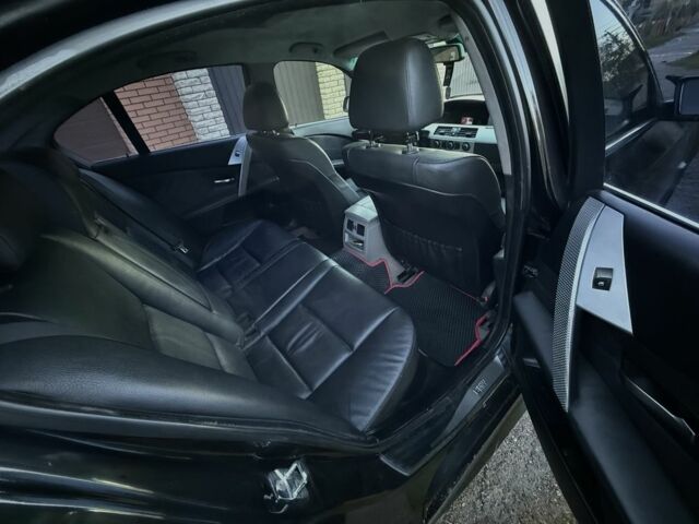 Черный БМВ 5 Серия, объемом двигателя 3 л и пробегом 380 тыс. км за 6700 $, фото 19 на Automoto.ua