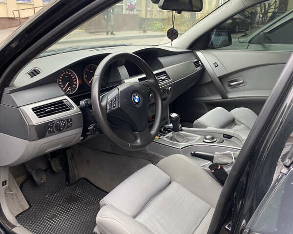 Черный БМВ 5 Серия, объемом двигателя 2.5 л и пробегом 374 тыс. км за 7300 $, фото 6 на Automoto.ua
