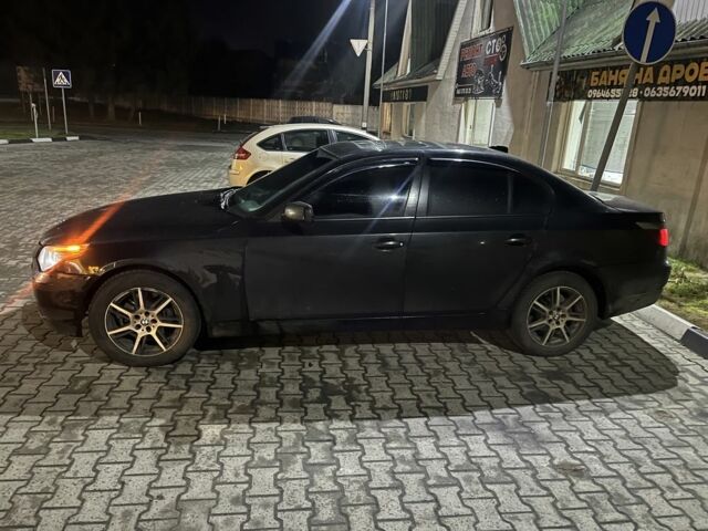 Черный БМВ 5 Серия, объемом двигателя 3 л и пробегом 400 тыс. км за 3850 $, фото 8 на Automoto.ua