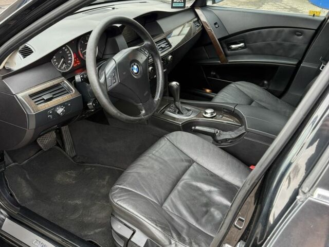 Черный БМВ 5 Серия, объемом двигателя 0 л и пробегом 350 тыс. км за 4750 $, фото 7 на Automoto.ua