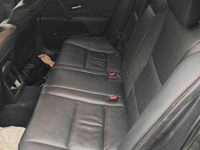 Черный БМВ 5 Серия, объемом двигателя 3 л и пробегом 340 тыс. км за 3700 $, фото 3 на Automoto.ua