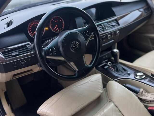 Черный БМВ 5 Серия, объемом двигателя 3 л и пробегом 400 тыс. км за 4500 $, фото 6 на Automoto.ua