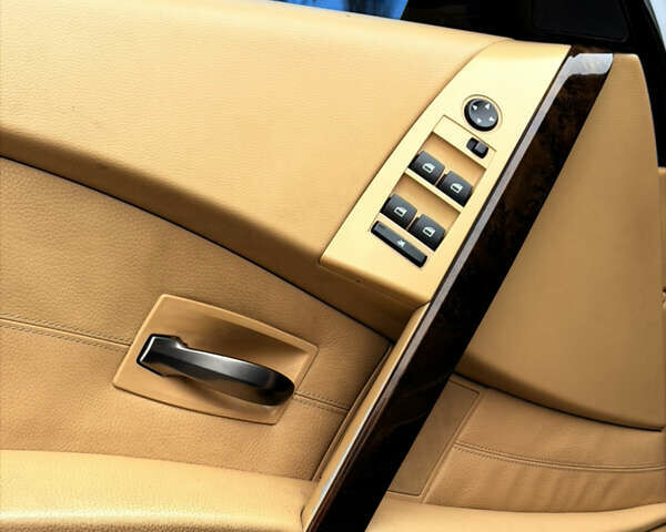 Черный БМВ 5 Серия, объемом двигателя 2.5 л и пробегом 220 тыс. км за 6750 $, фото 22 на Automoto.ua