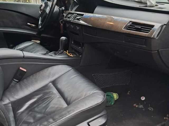 Черный БМВ 5 Серия, объемом двигателя 3 л и пробегом 340 тыс. км за 3700 $, фото 4 на Automoto.ua