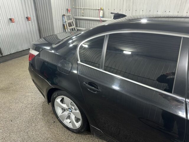 Черный БМВ 5 Серия, объемом двигателя 3 л и пробегом 389 тыс. км за 7800 $, фото 4 на Automoto.ua