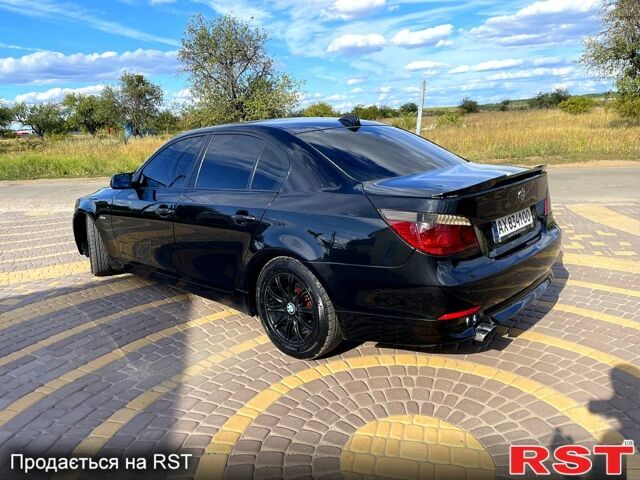 Чорний БМВ 5 Серія, об'ємом двигуна 2.5 л та пробігом 350 тис. км за 7000 $, фото 1 на Automoto.ua