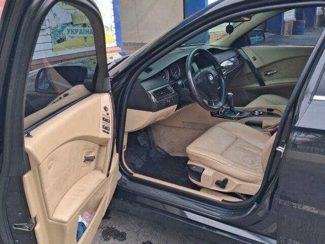 Черный БМВ 5 Серия, объемом двигателя 2.5 л и пробегом 288 тыс. км за 8000 $, фото 5 на Automoto.ua