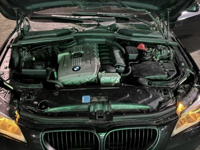 Черный БМВ 5 Серия, объемом двигателя 2.5 л и пробегом 189 тыс. км за 7199 $, фото 15 на Automoto.ua