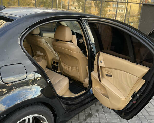 БМВ 5 Серия 2006 в Днепре (Днепропетровске) на Automoto.ua Черный БМВ 5 Серия, объемом двигателя 2.5 л и пробегом 430 тыс. км за 8300 $, фото 5 на Automoto.ua