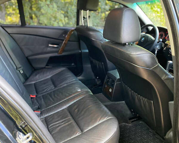 Черный БМВ 5 Серия, объемом двигателя 2.5 л и пробегом 380 тыс. км за 7800 $, фото 12 на Automoto.ua