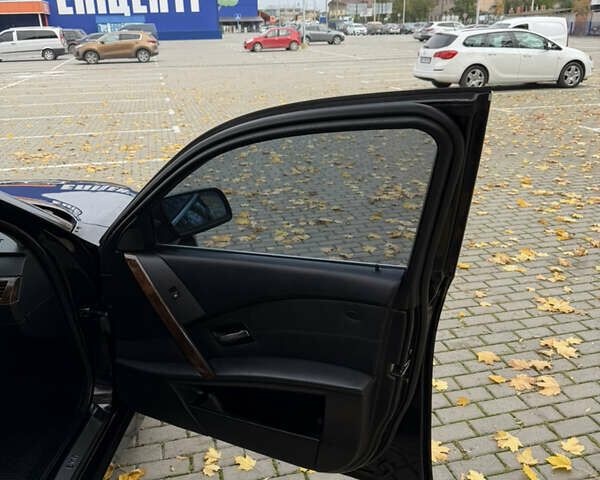 Чорний БМВ 5 Серія, об'ємом двигуна 2.5 л та пробігом 333 тис. км за 7800 $, фото 32 на Automoto.ua