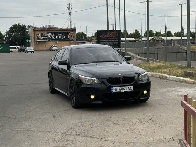 Чорний БМВ 5 Серія, об'ємом двигуна 3 л та пробігом 256 тис. км за 8800 $, фото 3 на Automoto.ua