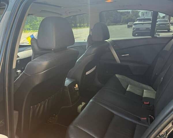 Черный БМВ 5 Серия, объемом двигателя 2.5 л и пробегом 335 тыс. км за 9200 $, фото 10 на Automoto.ua