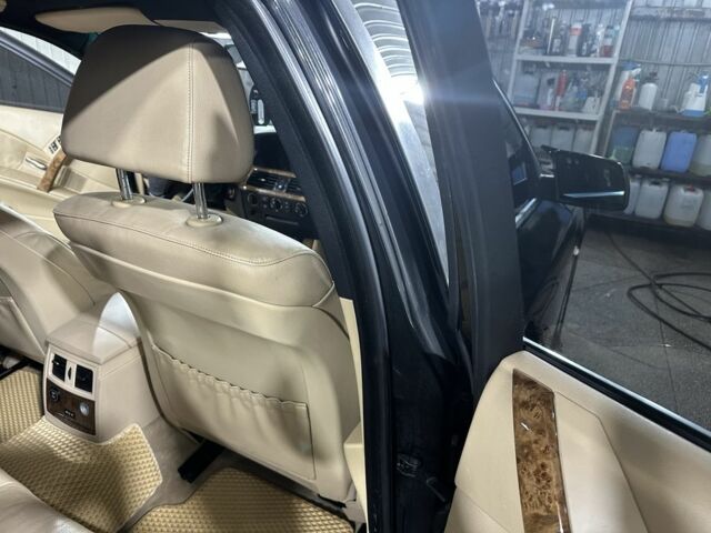 Черный БМВ 5 Серия, объемом двигателя 3 л и пробегом 389 тыс. км за 7800 $, фото 12 на Automoto.ua