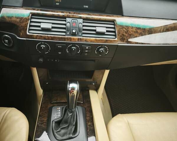 Черный БМВ 5 Серия, объемом двигателя 2.5 л и пробегом 196 тыс. км за 7700 $, фото 8 на Automoto.ua