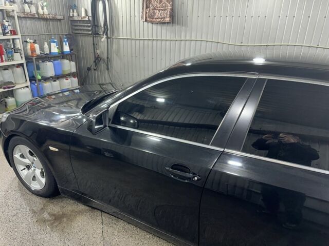 Черный БМВ 5 Серия, объемом двигателя 3 л и пробегом 389 тыс. км за 7800 $, фото 9 на Automoto.ua