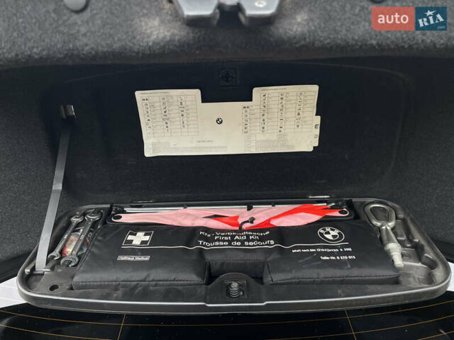Черный БМВ 5 Серия, объемом двигателя 2.5 л и пробегом 240 тыс. км за 7800 $, фото 17 на Automoto.ua