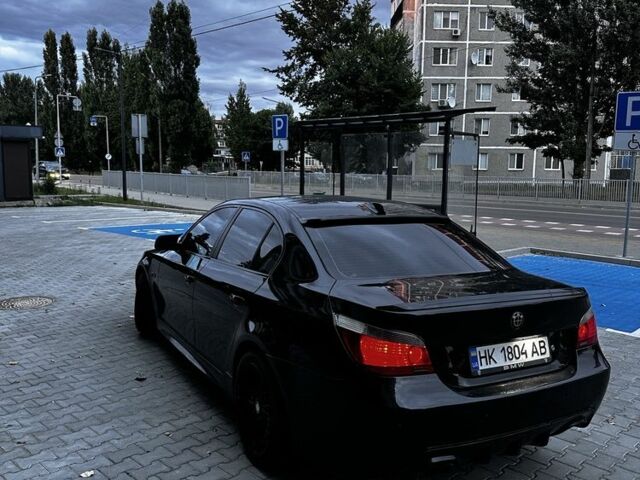 Черный БМВ 5 Серия, объемом двигателя 3 л и пробегом 306 тыс. км за 9700 $, фото 1 на Automoto.ua
